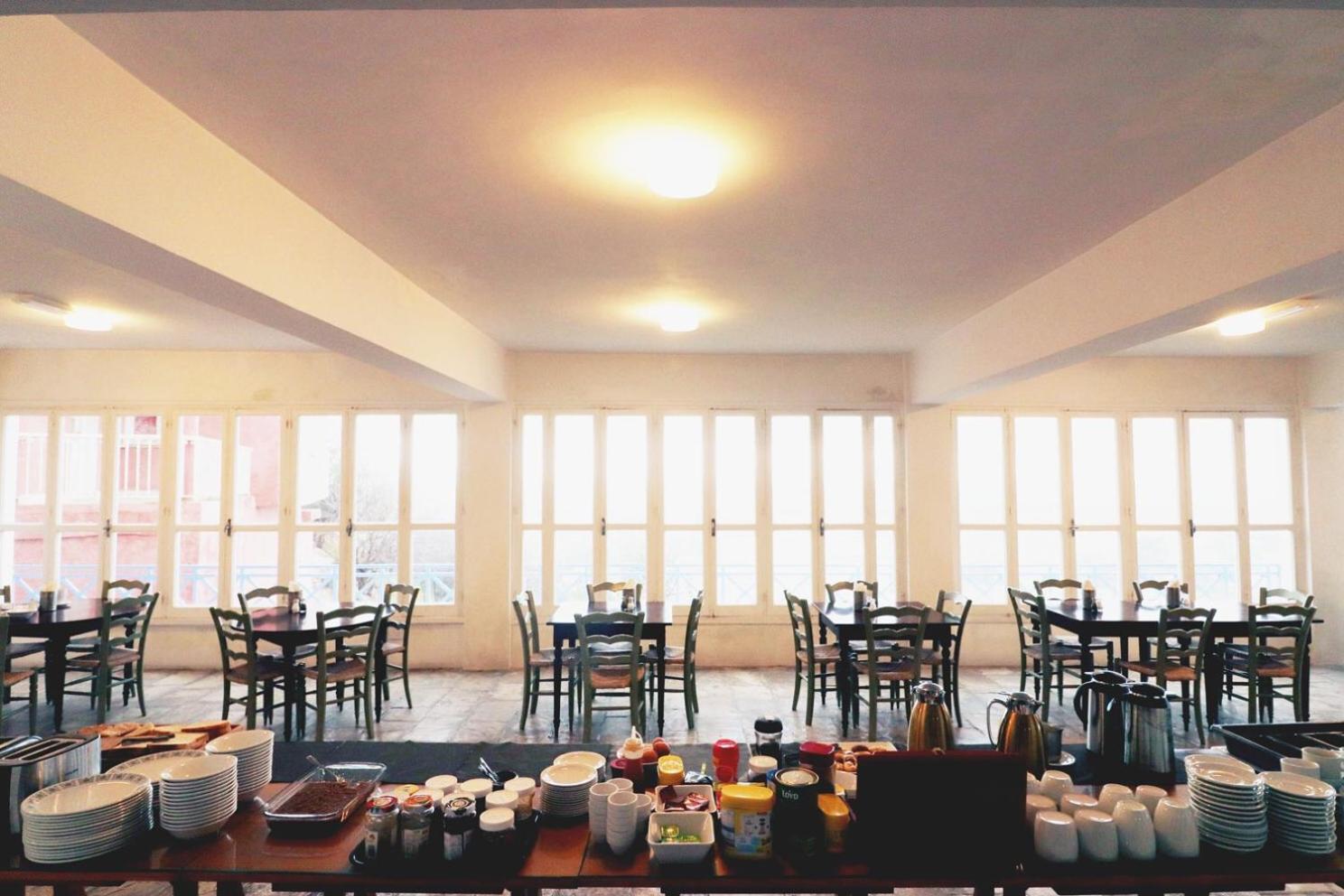 Axiothea Hotel Пафос Екстер'єр фото
